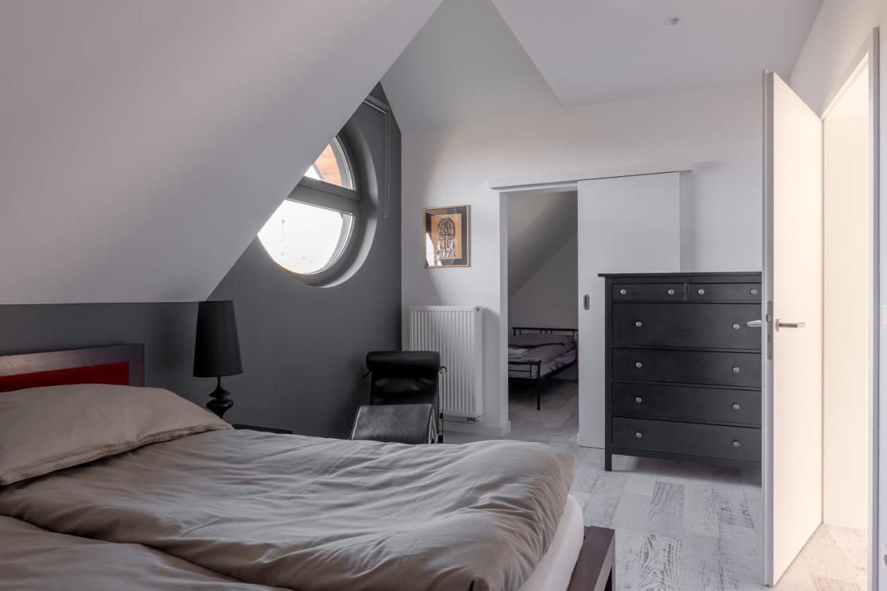 Noclegi Liw Apartments Hotel Apartamenty Венгрув Екстер'єр фото