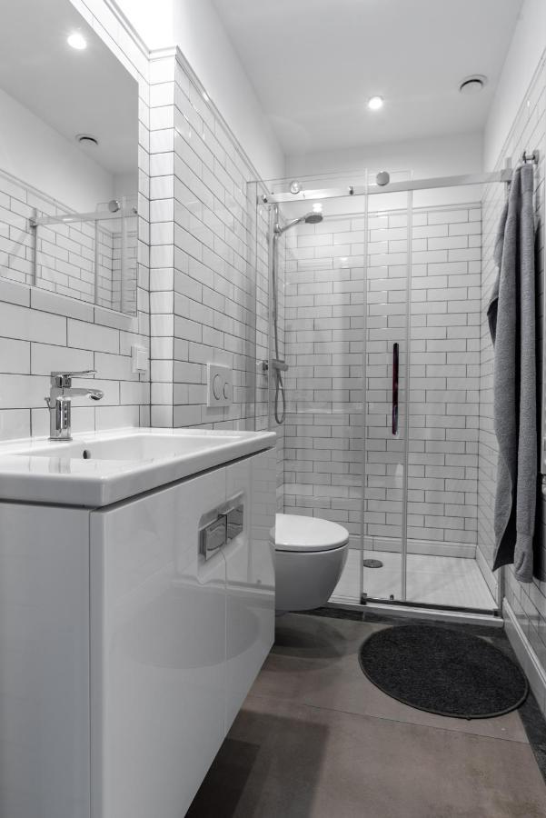 Noclegi Liw Apartments Hotel Apartamenty Венгрув Екстер'єр фото